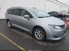 2C4RC1GG1JR185741 2018 CHRYSLER PACIFICA