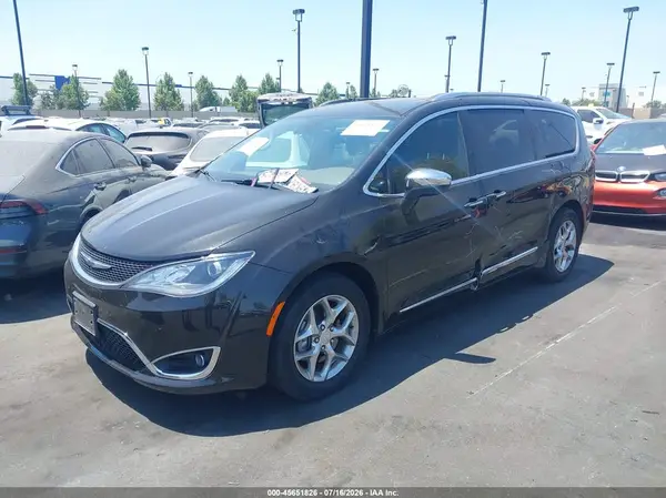 2C4RC1GG1JR212419 2018 CHRYSLER PACIFICA - Image 2