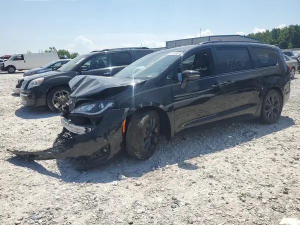 2C4RC1GG1JR227731 2018 CHRYSLER PACIFICA - Image 1