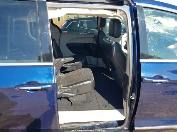 2C4RC1GG1JR273737 2018 CHRYSLER PACIFICA - Image 8