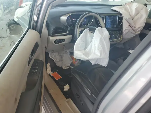 2C4RC1GG1JR276041 2018 CHRYSLER PACIFICA - Image 8