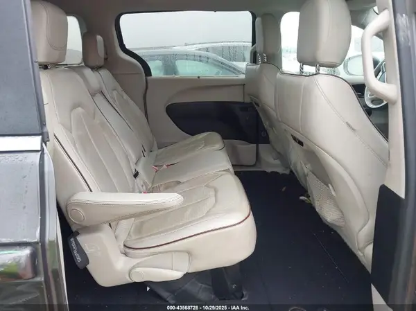2C4RC1GG1JR350817 2018 CHRYSLER PACIFICA - Image 8