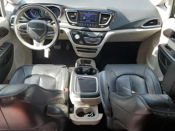 2C4RC1GG1KR554213 2019 CHRYSLER PACIFICA - Image 8