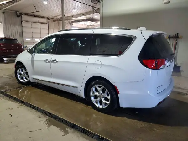 2C4RC1GG1KR730337 2019 CHRYSLER PACIFICA - Image 2