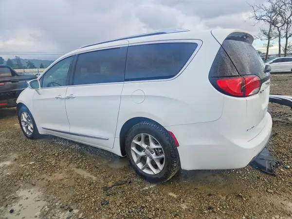 2C4RC1GG1KR731052 2019 CHRYSLER PACIFICA - Image 2