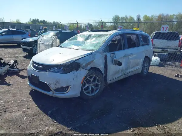 2C4RC1GG1KR731553 2019 CHRYSLER PACIFICA - Image 2