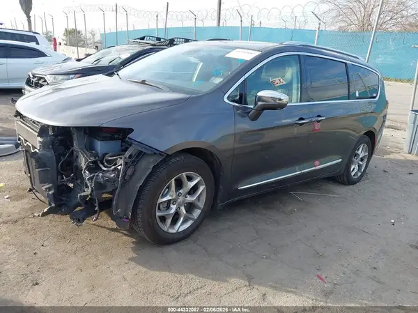 2C4RC1GG1LR104157 2020 CHRYSLER PACIFICA - Image 2