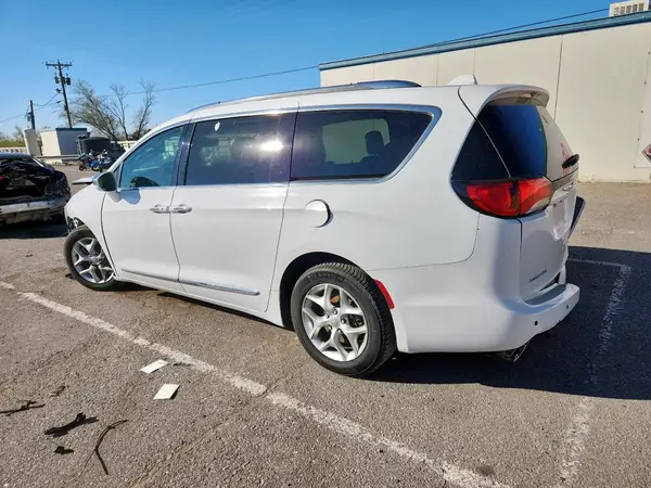 2C4RC1GG1LR171647 2020 CHRYSLER PACIFICA - Image 2