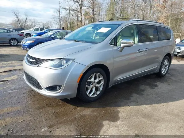 2C4RC1GG1LR185452 2020 CHRYSLER PACIFICA - Image 2