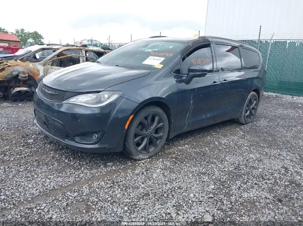 2C4RC1GG1LR195995 2020 CHRYSLER PACIFICA - Image 2