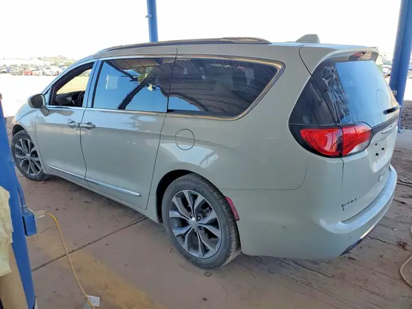 2C4RC1GG1LR234732 2020 CHRYSLER PACIFICA - Image 2