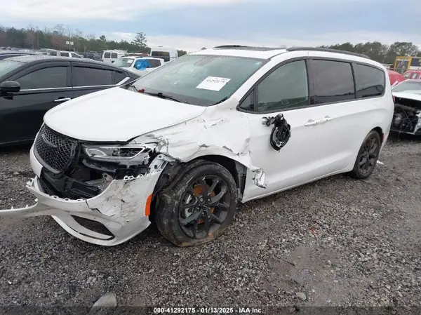 2C4RC1GG1PR572301 2023 CHRYSLER PACIFICA - Image 2