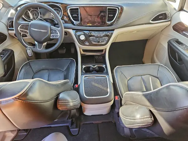 2C4RC1GG1PR581399 2023 CHRYSLER PACIFICA - Image 8