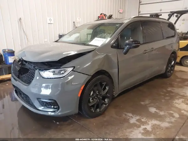 2C4RC1GG1SR527416 2025 CHRYSLER PACIFICA - Image 2
