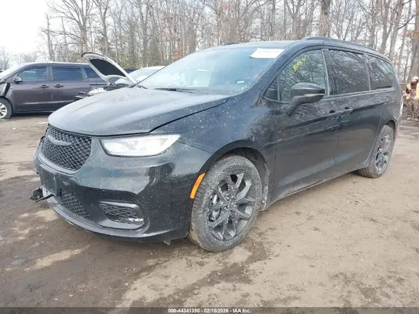 2C4RC1GG1TR162012 2026 CHRYSLER PACIFICA - Image 2