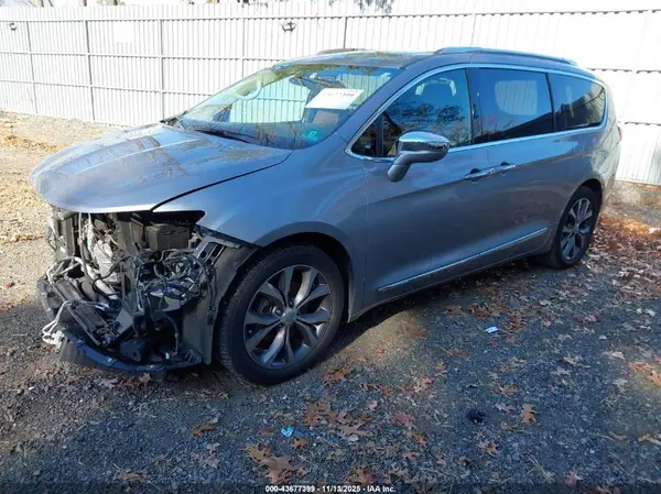 2C4RC1GG2HR504235 2017 CHRYSLER PACIFICA - Image 2
