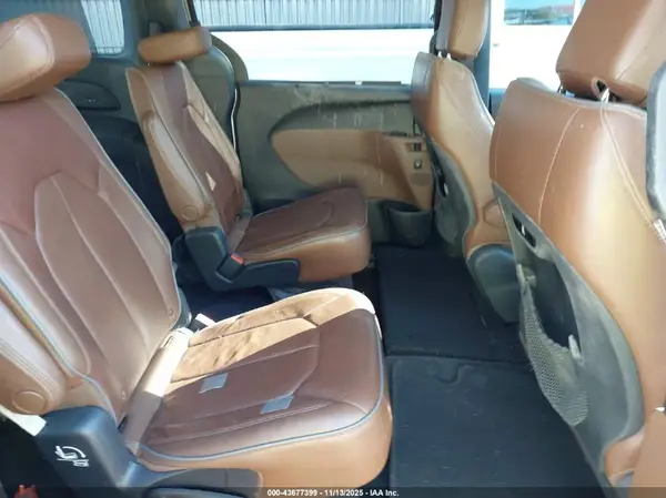2C4RC1GG2HR504235 2017 CHRYSLER PACIFICA - Image 8