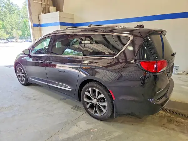2C4RC1GG2HR544590 2017 CHRYSLER PACIFICA - Image 2