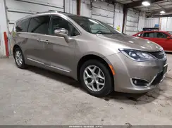 2C4RC1GG2HR554973 2017 CHRYSLER PACIFICA