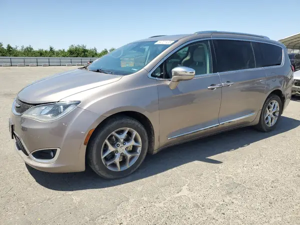 2C4RC1GG2HR560322 2017 CHRYSLER PACIFICA - Image 1