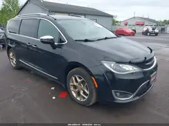2C4RC1GG2HR571112 2017 CHRYSLER PACIFICA