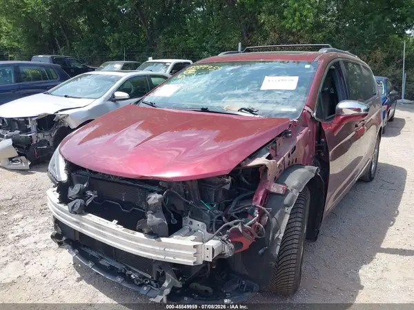 2C4RC1GG2HR588766 2017 CHRYSLER PACIFICA - Image 2