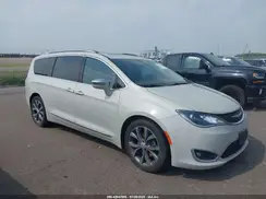 2C4RC1GG2HR597788 2017 CHRYSLER PACIFICA