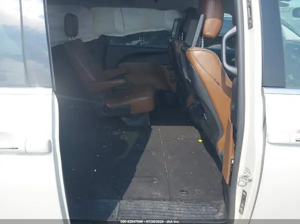 2C4RC1GG2HR597788 2017 CHRYSLER PACIFICA - Image 8