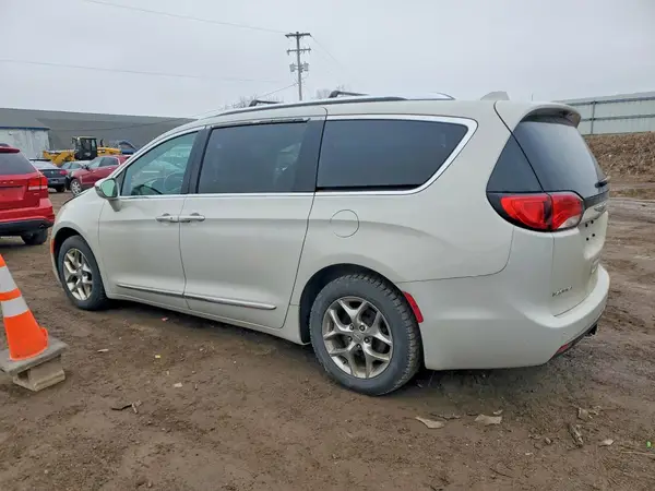 2C4RC1GG2HR665815 2017 CHRYSLER PACIFICA - Image 2