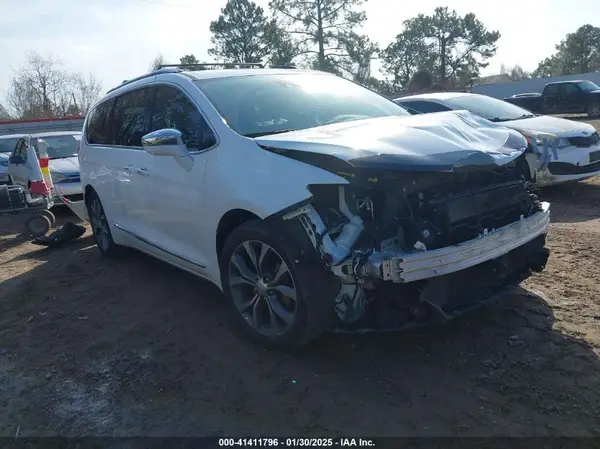 2C4RC1GG2HR705648 2017 CHRYSLER PACIFICA - Image 1