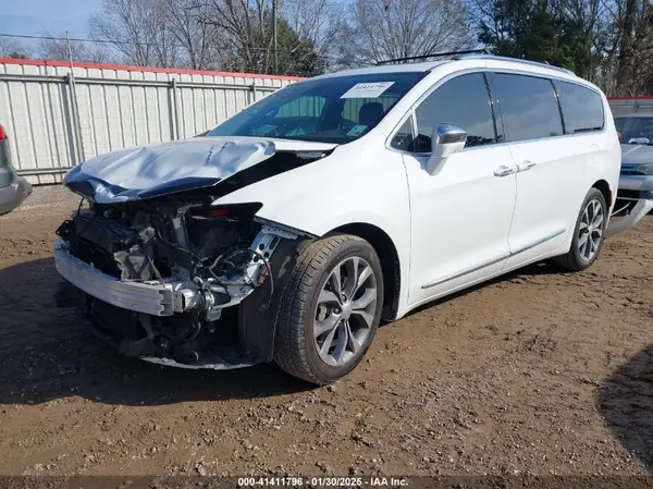 2C4RC1GG2HR705648 2017 CHRYSLER PACIFICA - Image 2
