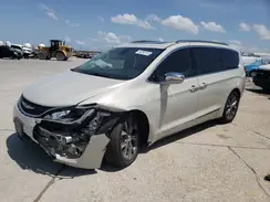 2C4RC1GG2HR744207 2017 CHRYSLER PACIFICA