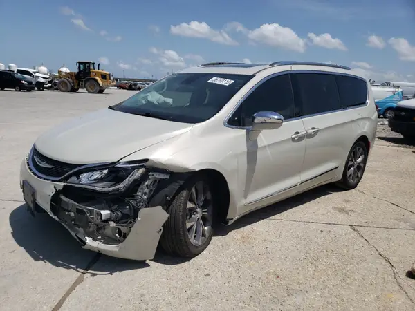 2C4RC1GG2HR744207 2017 CHRYSLER PACIFICA - Image 1