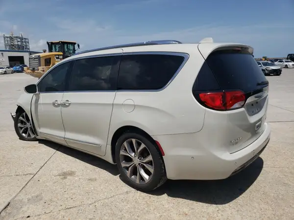 2C4RC1GG2HR744207 2017 CHRYSLER PACIFICA - Image 2