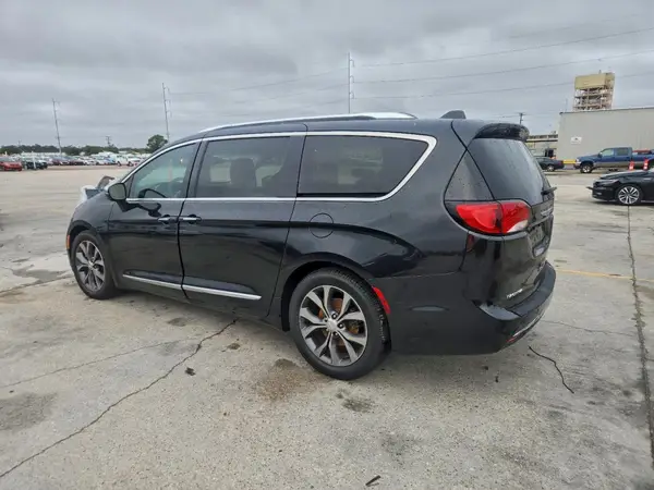 2C4RC1GG2HR751996 2017 CHRYSLER PACIFICA - Image 2