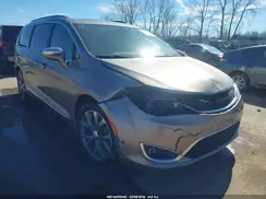 2C4RC1GG2HR762867 2017 CHRYSLER PACIFICA