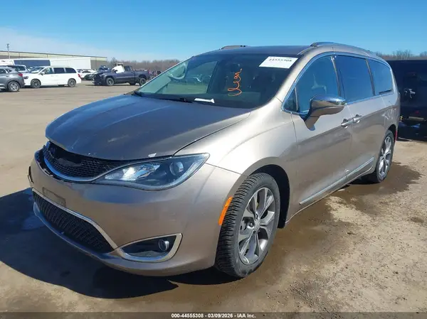 2C4RC1GG2HR762867 2017 CHRYSLER PACIFICA - Image 2