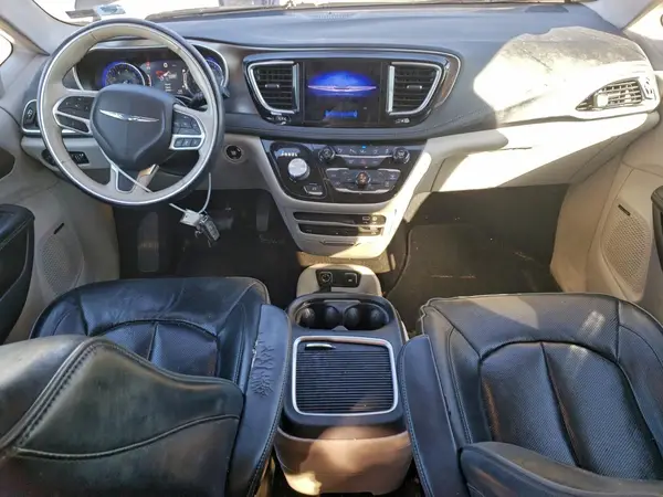2C4RC1GG2HR805443 2017 CHRYSLER PACIFICA - Image 8