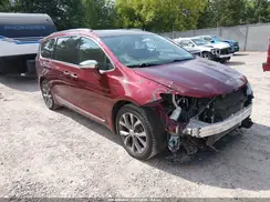 2C4RC1GG2HR812666 2017 CHRYSLER PACIFICA