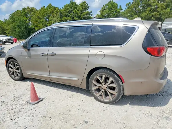 2C4RC1GG2HR840211 2017 CHRYSLER PACIFICA - Image 2