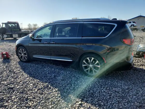 2C4RC1GG2JR156930 2018 CHRYSLER PACIFICA - Image 2
