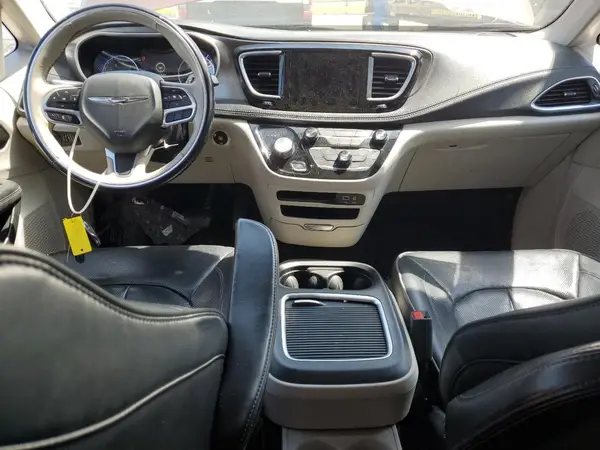 2C4RC1GG2JR170813 2018 CHRYSLER PACIFICA - Image 8