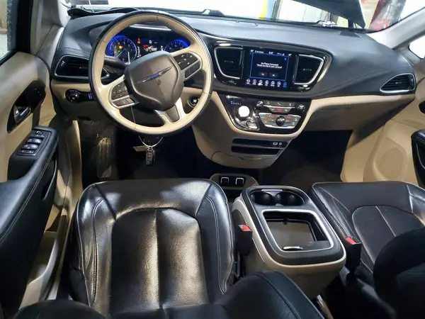 2C4RC1GG2JR185473 2018 CHRYSLER PACIFICA - Image 8