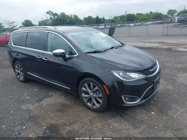 2C4RC1GG2JR186882 2018 CHRYSLER PACIFICA - Image 1