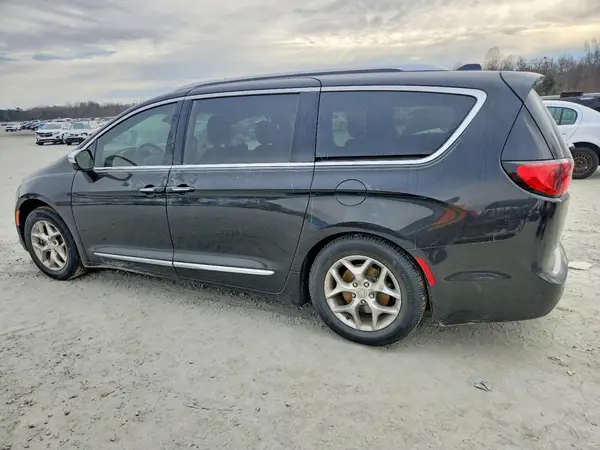 2C4RC1GG2JR211781 2018 CHRYSLER PACIFICA - Image 2