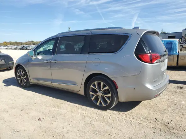 2C4RC1GG2JR226362 2018 CHRYSLER PACIFICA - Image 2