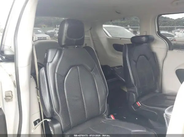 2C4RC1GG2JR245803 2018 CHRYSLER PACIFICA - Image 8
