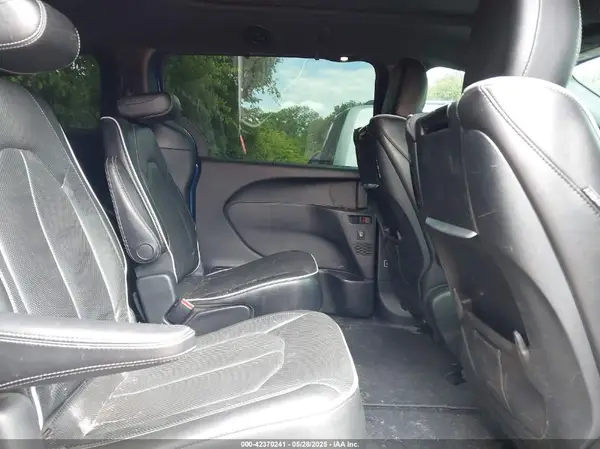 2C4RC1GG2JR257448 2018 CHRYSLER PACIFICA - Image 8