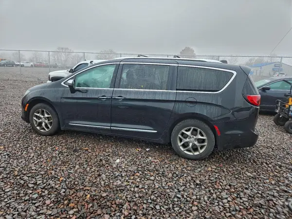 2C4RC1GG2JR258129 2018 CHRYSLER PACIFICA - Image 2