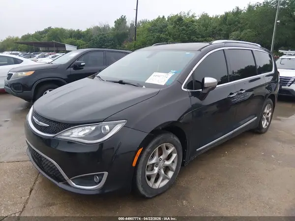 2C4RC1GG2JR272256 2018 CHRYSLER PACIFICA - Image 2